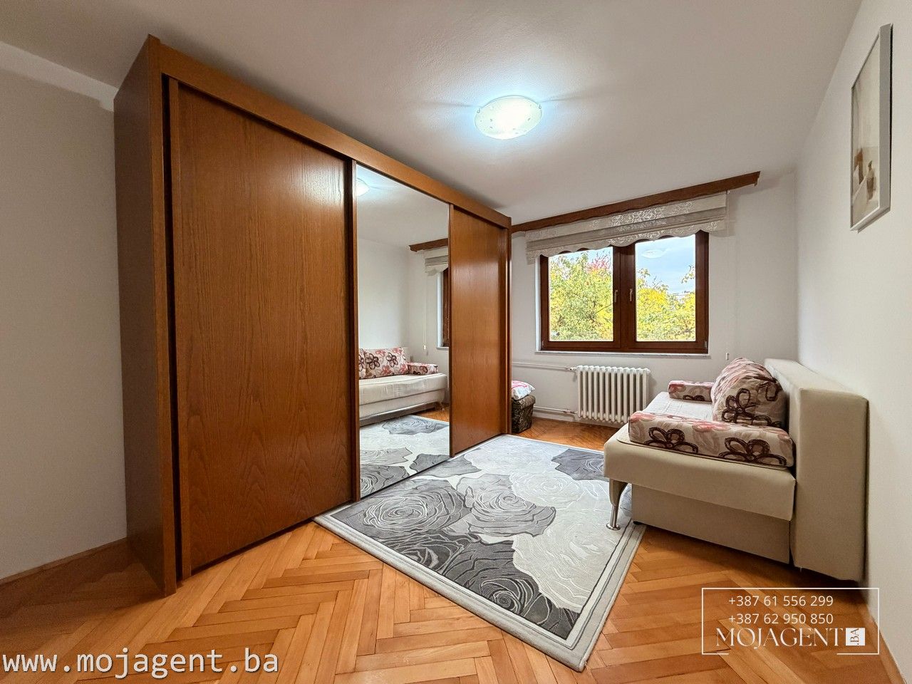 Fotografija 1 od 24